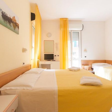 Hotel Paola Garden - Nuova Gestione Bellariva Di Rimini Dış mekan fotoğraf