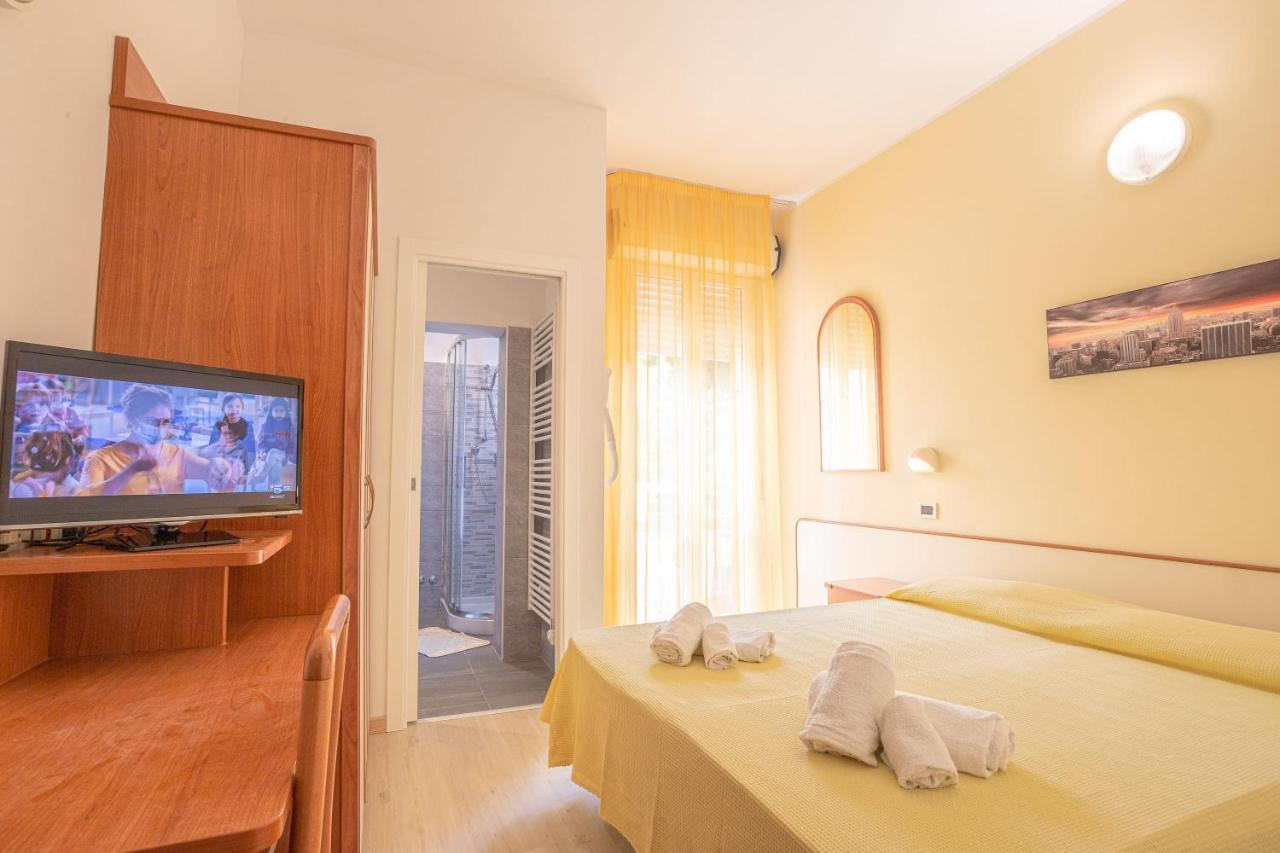 Hotel Paola Garden - Nuova Gestione Bellariva Di Rimini Dış mekan fotoğraf